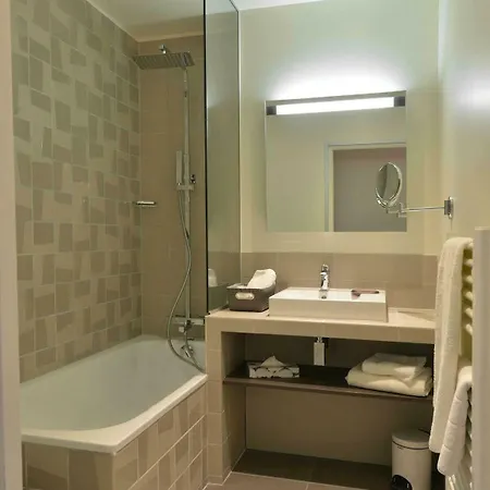 Hotel Restaurant Les Grains D'argent - Epernay