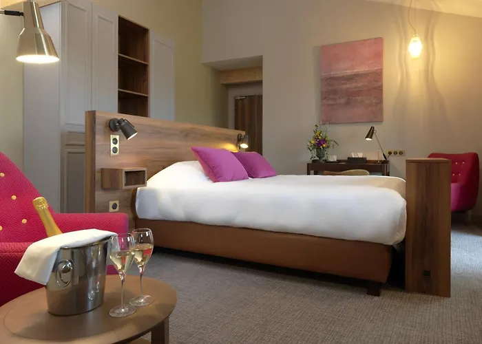 Restaurant Les Grains D'argent - Epernay מלון 3*